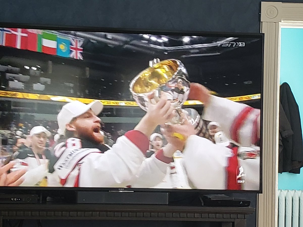 steveow4444's tweet photo. So proud of this guy!  3 assists in the final.  What a game!  Congrats on gold! @Breeze2Greeze https://t.co/sQAVQPJFTc