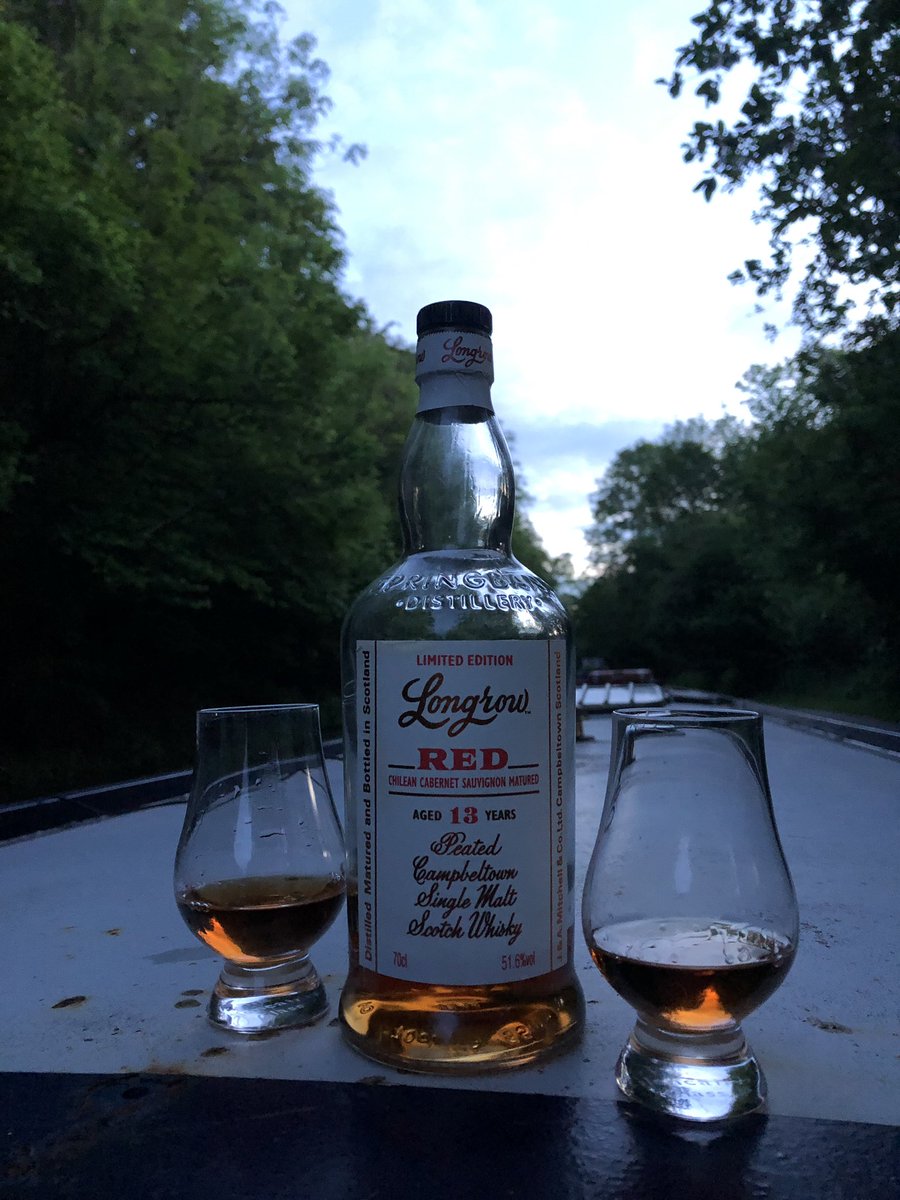 GingerWhiskyMan's tweet photo. Incredible ‘stag doo’ with my two best friends this weekend, finished up in the best way I can think of @Springbank1828 #longrowred https://t.co/VvfLYuFdm7