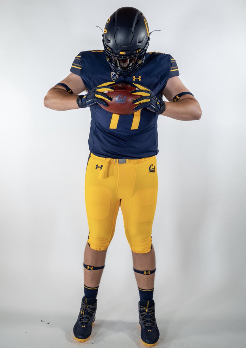 jacksonbrown_77's tweet photo. Appreciate all of the staff at Berkeley for having me and my family! Loved the campus, facilities, and coaches. Also made some great relationships with the other players. Great way to start off the visits! @Angus_McClure @CoachHeck55 @BrendanMcInerny @BenjiPalu_Cal @Brayden7475 https://t.co/aA7rrTKxbC