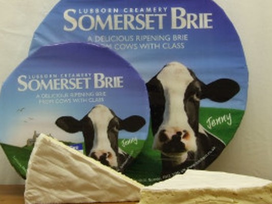 We've two items on offer this week - Somerset Half Brie from Longmans Cheese and Smoked Salmon trimmings from Severn and Wye Smokery. Order by 9.30 Monday for delivery to your door on Thursday and Friday #localfood #foodboxdelivery #buylocal #farmshop 
localfooddirect.co.uk/product/cricke…