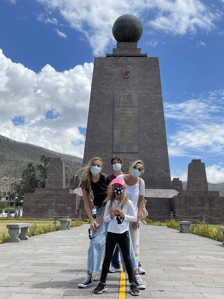 RicardoBaluga's tweet photo. Mitad del Mundo. Siempre juntos. https://t.co/AEJ0D26pK2