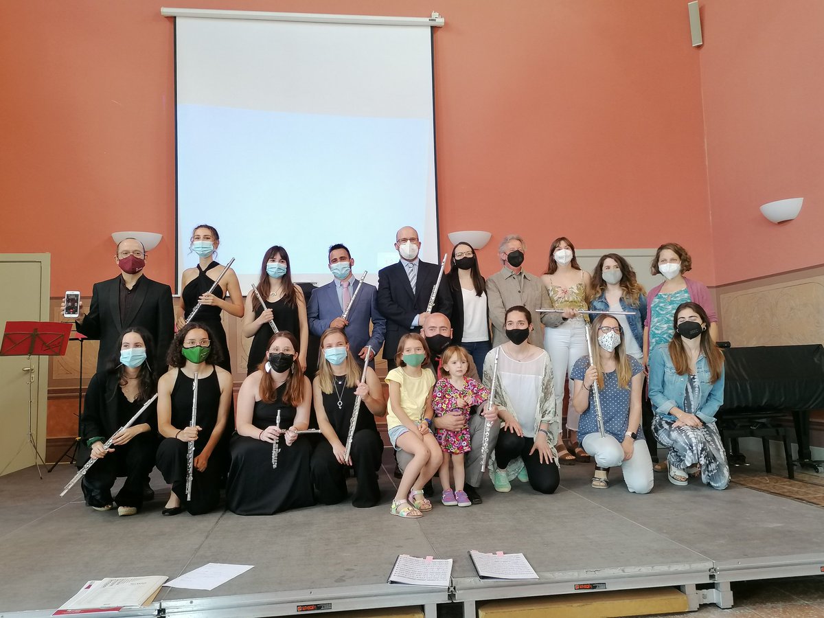 ofalques's tweet photo. Avui hem pogut celebrar els 20+1 anys de la família #flaustaff a #caldesdemontbui!!
Moltes gràcies a totes i tots per acompanyar-nos durant aquests anys, esperem poder celebrar-ne molts més en companyia vostre!! https://t.co/GGCWFAMR2P