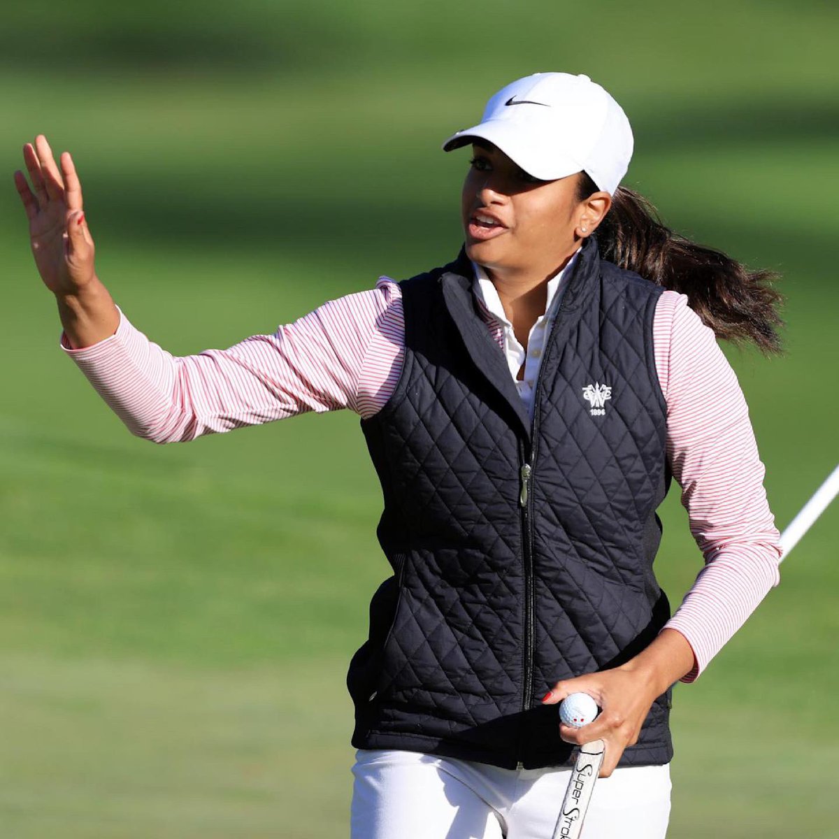 springdale_gc's tweet photo. 17 year old Megha Ganne, won the 2018 AJGA Championship on our very own @springdale_gc greens! Now at the top of the leaderboard on one of the grandest stages of all. Make sure to tune in and cheer Megha on!💚⛳️ #USWO #USGA #LPGA #SpringdaleGC #ProudClub #NJsBest https://t.co/G24kv7DM59