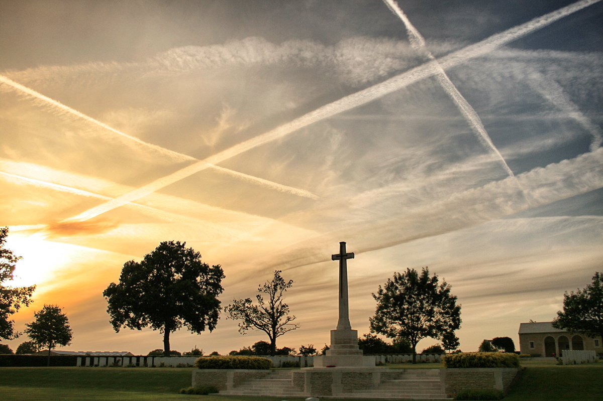 sommecourt's tweet photo. #DDay - as D-Day draws to a close let’s remember it was just one of 77 Days in Normandy in 1944: here the cost of Victory, under the golden light of a Norman sky. https://t.co/tidDiwrYOJ