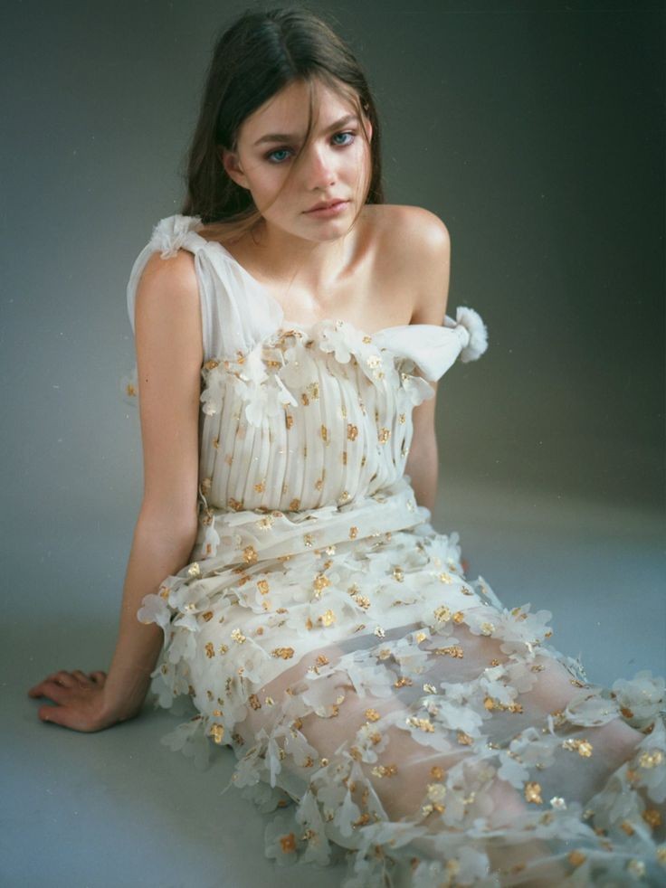 Hola todos tengan un buen domingo

#FreeRol