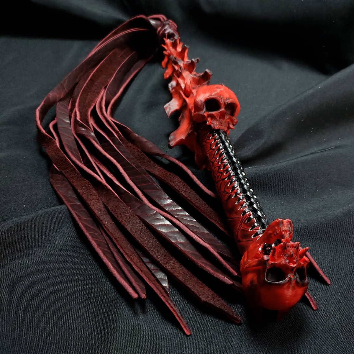 FirebirdLeather's tweet photo. These babies are up in the shop and ready to ship out! The tails on these are black cherry bison and are heavy hitters. Not for the faint of heart.
https://t.co/Wu9KWTxn4k https://t.co/XsfDo0I0g2