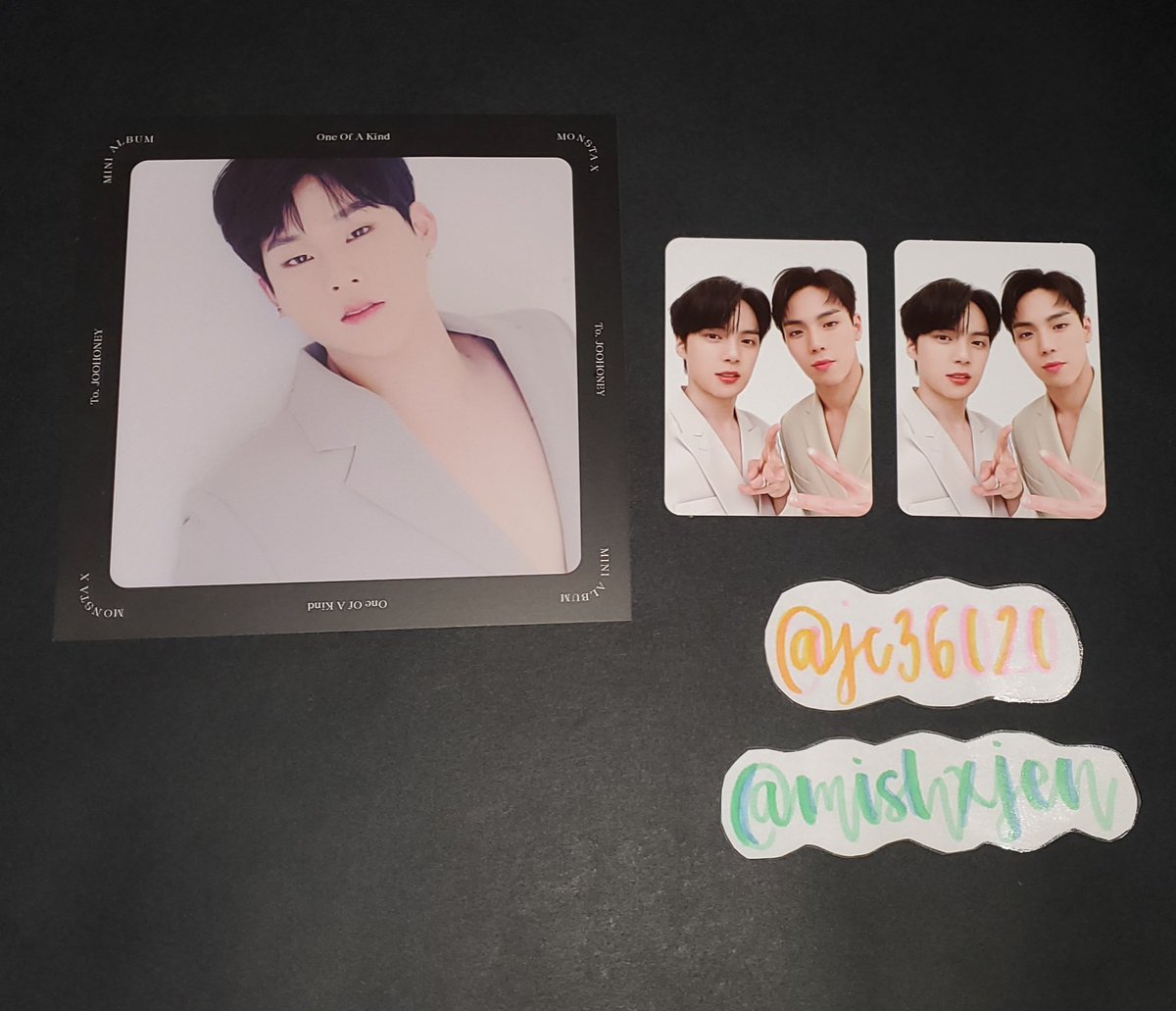 jc36020's tweet photo. [WTT] Monsta X One of a kind album

Have:
☆ Jooheon message card
☆ Shownu + Minhyuk unit pc

Want: 
☆ Either Kihyun, Hyungwon, Minhyuk message card
☆ Any unit pc 

USA/CAN only!

#monstaxtrade #wttmonstax #monstaxwtt #monstaxselling #wtsmonstax #monstaxtrades https://t.co/jaOOYvn0sJ