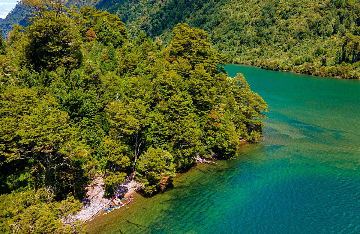 AysenPatagonia_'s tweet photo. En #AysenPatagonia encontramos bosques nativos, glaciares, ríos y lagos, pampa patagónica, fiordos y canales, etc🌳🌊

El 51% del territorio corresponde a Parques y Reservas, es importante cuidar la naturaleza para preservar el medio ambiente🏞️😊

Visita 👉https://t.co/7Sh5bWm8v3 https://t.co/P0kYQMlB1c