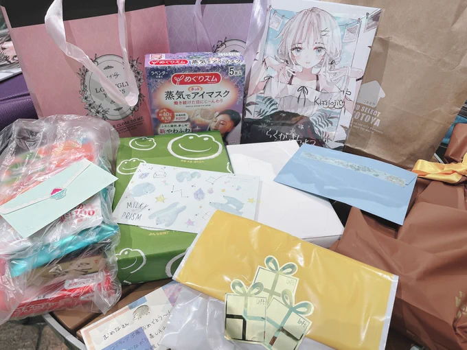 昨日頂いたすごすぎる差し入れたち
感謝...!! 美味 
