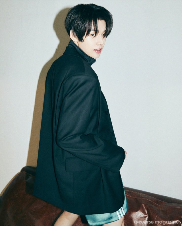 txtonlive's tweet photo. Weverse Magazine | Yeonjun

YEONJUN: “I hope I can show off all my different artistic sides” https://t.co/QaoMpi1o6O