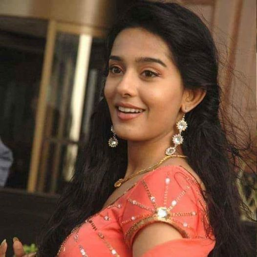 Happy 40 th Birthday Actress Amrita Rao 