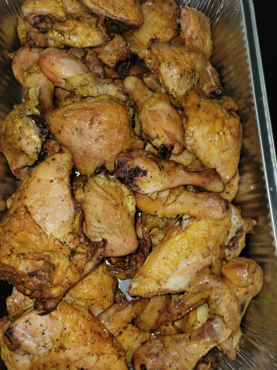 PamsKitCatering's tweet photo. Fried chicken, Baked chicken,  rice, green beans and corn for 100pp https://t.co/TT7b43L4jC