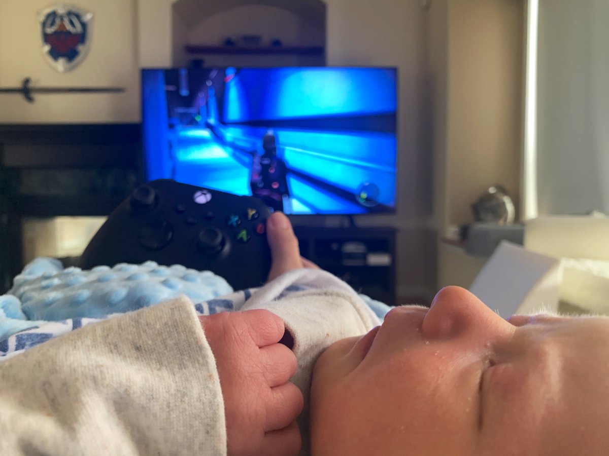 Sorry for the brief hiatus, but we're back this week to talk about the most realistic sim we've ever played: The Game of Parenting! coopshow.com/parenting-the-…