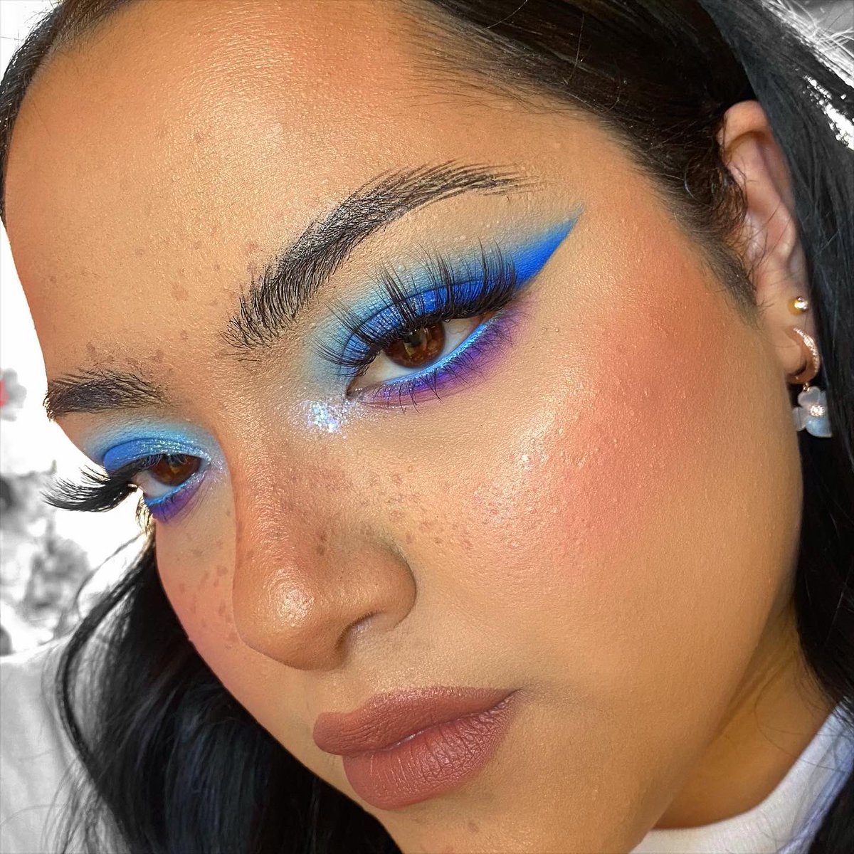 geminimija's tweet photo. something blue 💙 https://t.co/Q9SdshfJ7P
