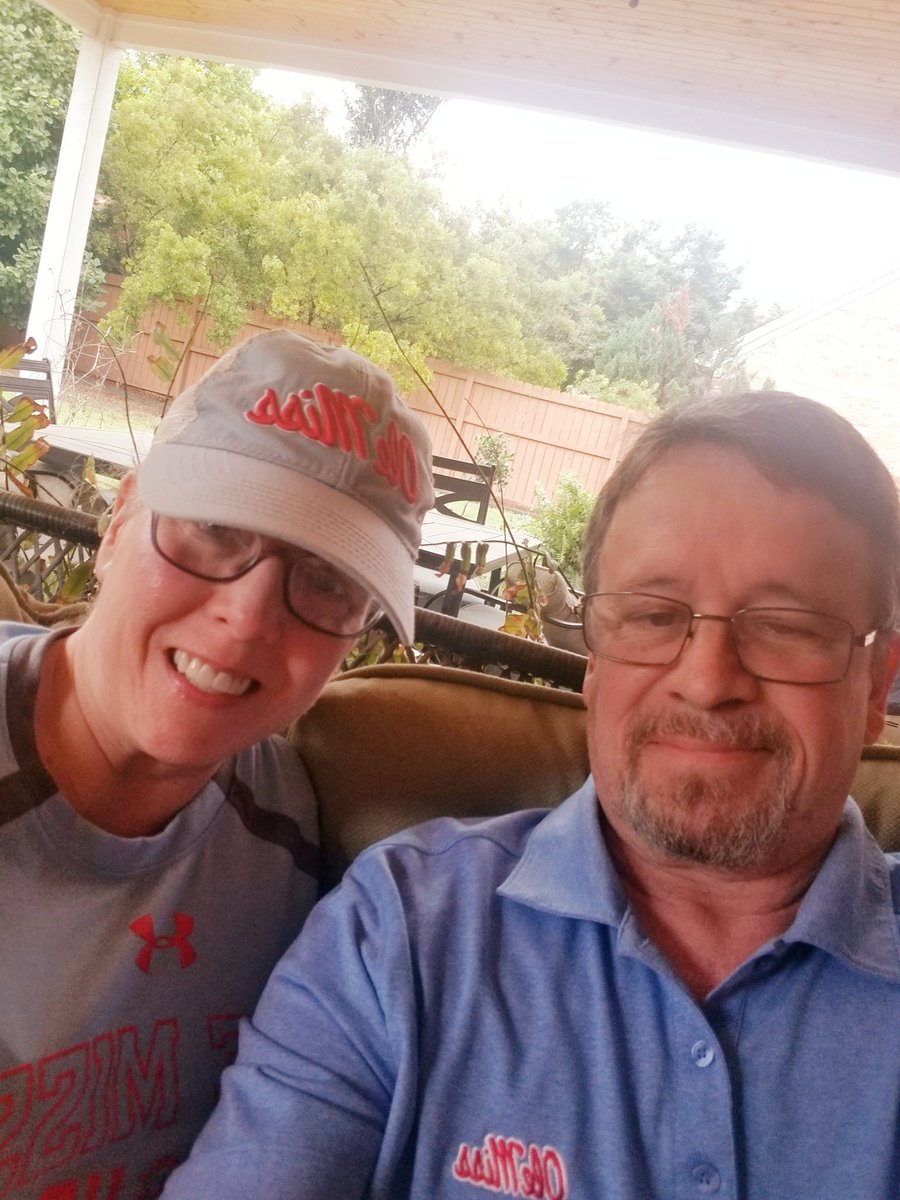 Luvolms's tweet photo. Powder blue Sunday! @OleMissBSB #powderbluesunday https://t.co/XHWtbLeMSy
