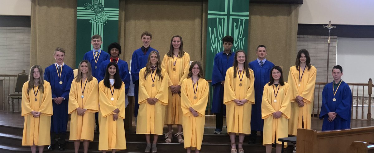 stmattsoc's tweet photo. Congratulations to the Class of 2021! In a year that was anything but normal, you persevered and made the best of everyday you shared together! We are Bulldog Proud of your accomplishments and wish you continued success in high school and beyond! May God continue to bless you!🎓 https://t.co/z0BnyV6npO