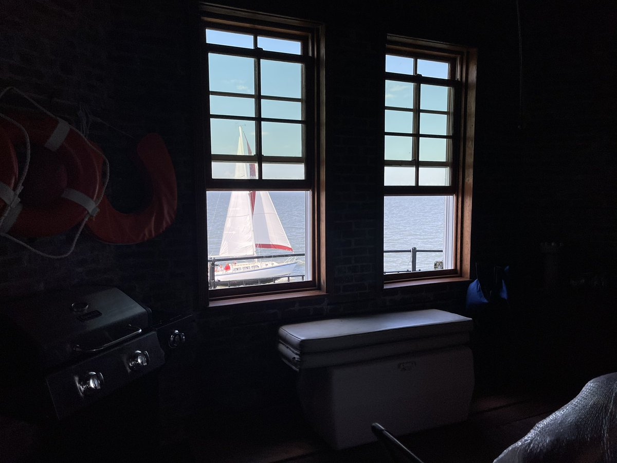 Baltimore Lighthouse tweet media