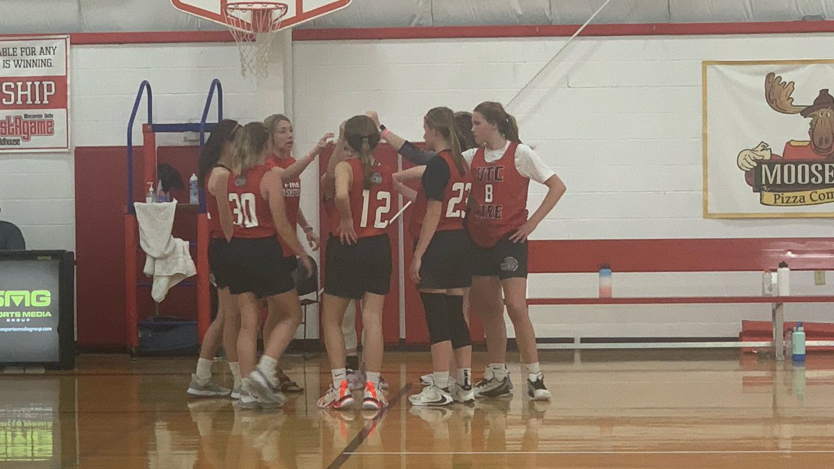 UtcFire's tweet photo. 15u Slowik with a great showing today as well at @JustAgame1! Great job girls and coaches @jeslowik and @katelyn_slowik! 2-1 on the day for them!! #AlmostAShirt @ULTteamcamps https://t.co/WGHS3sKAf2