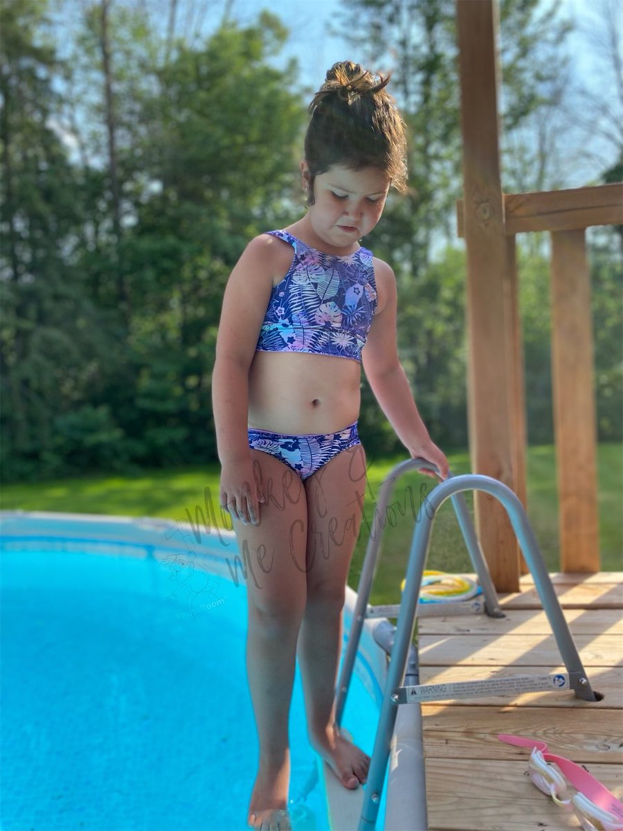 monkeyandmecre1's tweet photo. Introducing the reversible girls swim suit! With the current heat wave in Ottawa, what better way to spend the day! 🌞💦🏊‍♀️Available from sizes 3months to girls 9/10 and I have several different fabric patterns to choose from! Message me to order yours! https://t.co/vTiCzSBk25