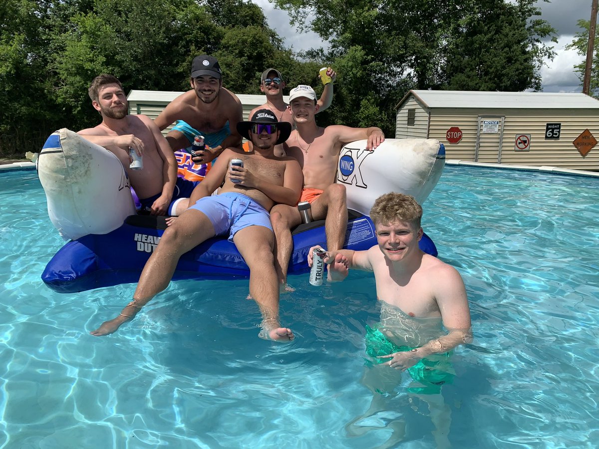 TheDylanRicks's tweet photo. Turns out Saturday’s really are for the boys https://t.co/1IoCCBrWbf