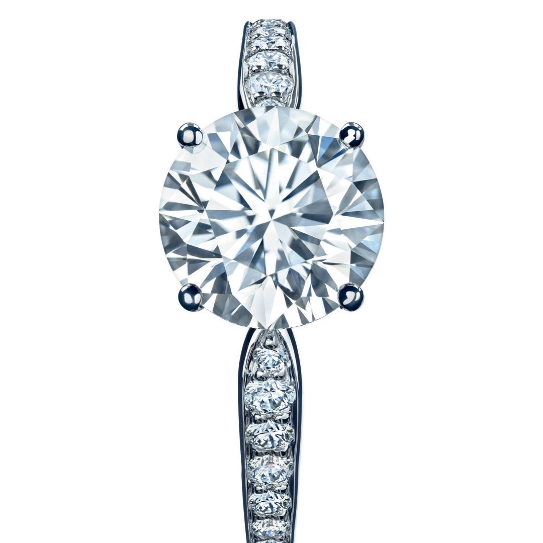 TiffanyAndCo's tweet image. You focus on finding the one. Let us handle the ring. Discover more: bit.ly/TiffanyEngagem… #StandForLove #Pride #TiffanyAndCo