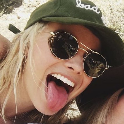 mollie tweet media