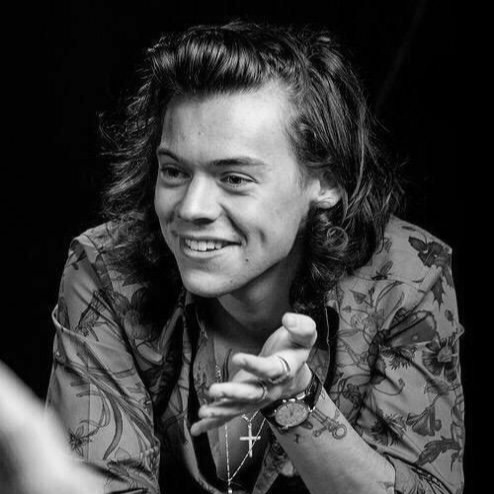 onlyangela_28's tweet photo. LARRY AU BIBLIOTECA

Donde Harry va seguido a una biblioteca cerca de su casa para distraerse y queda flechado por un chico de ojos azules. 
O
Donde Louis escapa de su pasado y se esconde en un pueblito trabajando como bibliotecario. https://t.co/dQRr3yrajB