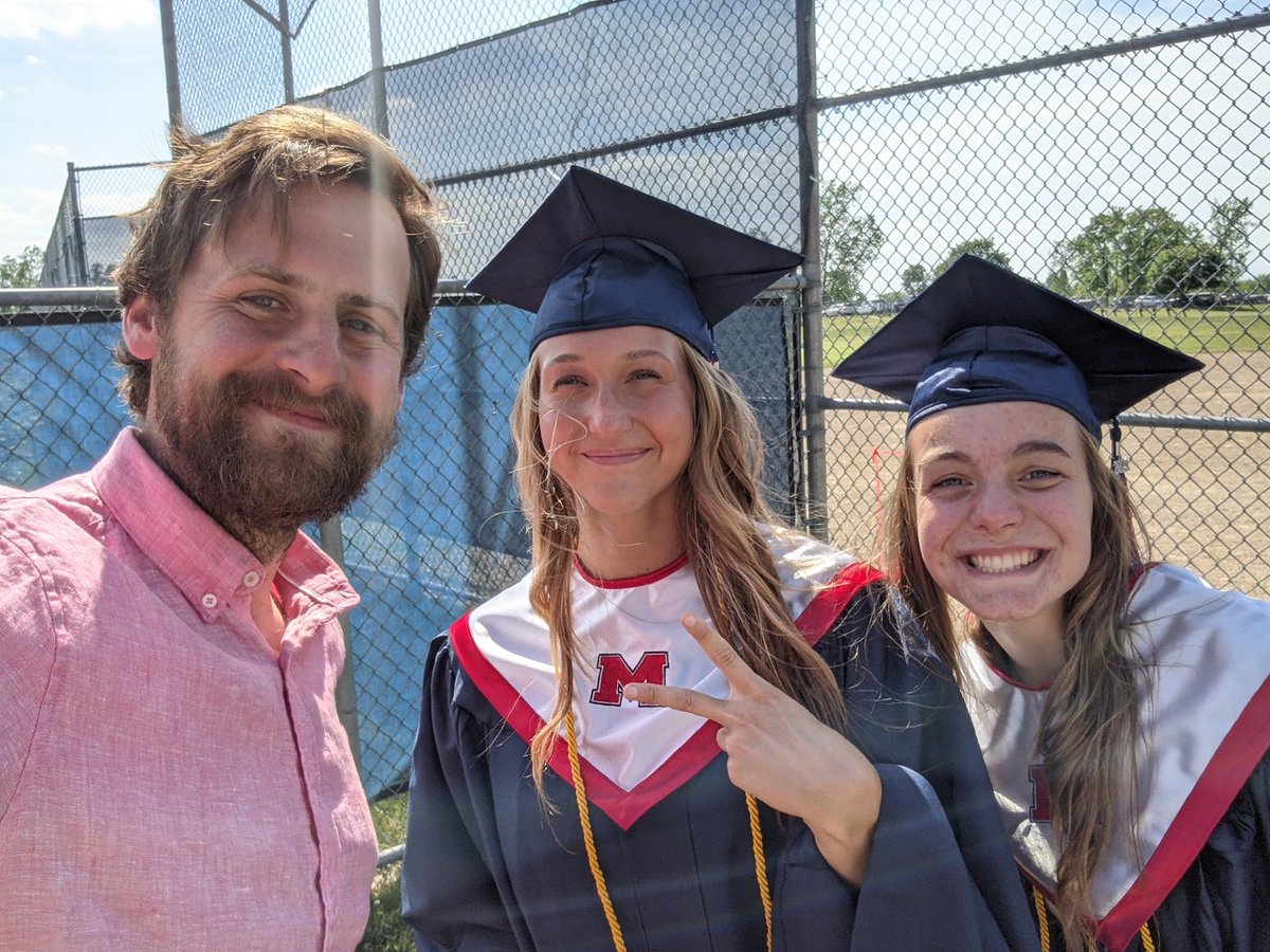 ethanjofes's tweet photo. Can't believe I have to say bye to these turds. They were a thorn in my side for 4 years (or 7 Gosser), but I wouldn't want it any other way. This one hurts. I'm going to miss y'all. I know you're ready for big girl life, but selfishly want to keep you another season! Cya later✌️ https://t.co/BbDAWgQhGV