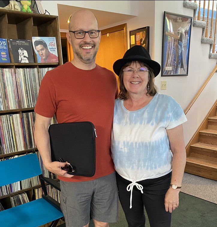 TheBurkeSage's tweet photo. A a hot day of pickup shots- my character has officially worn his hat for the last time. Honest to God - A Robert Alaniz Film is going to be worth seeing! When/how to see?- coming over the next few months. #honesttogodthemovie #chicagofilms #michiganactors #supportindiefilms https://t.co/byyZbUTOmu
