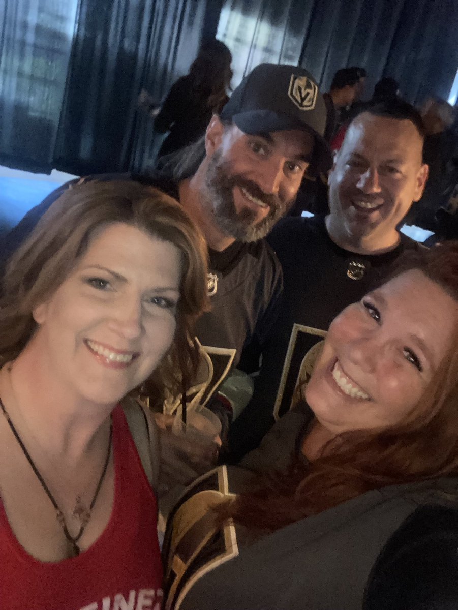 mrdevilsinLV's tweet photo. @GoldenKnights let’s go. Time to tie things up at 2 #homeiceadvantage #homeice #vgktalk #VegasBorn #vgkvscol #KnightUp #fullarena https://t.co/kLvGk8wZA0