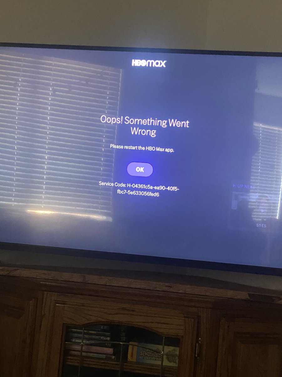 jennarosek's tweet photo. @hbomax also this happens constantly...since the latest update...😫 https://t.co/H4Pg9UUmHO