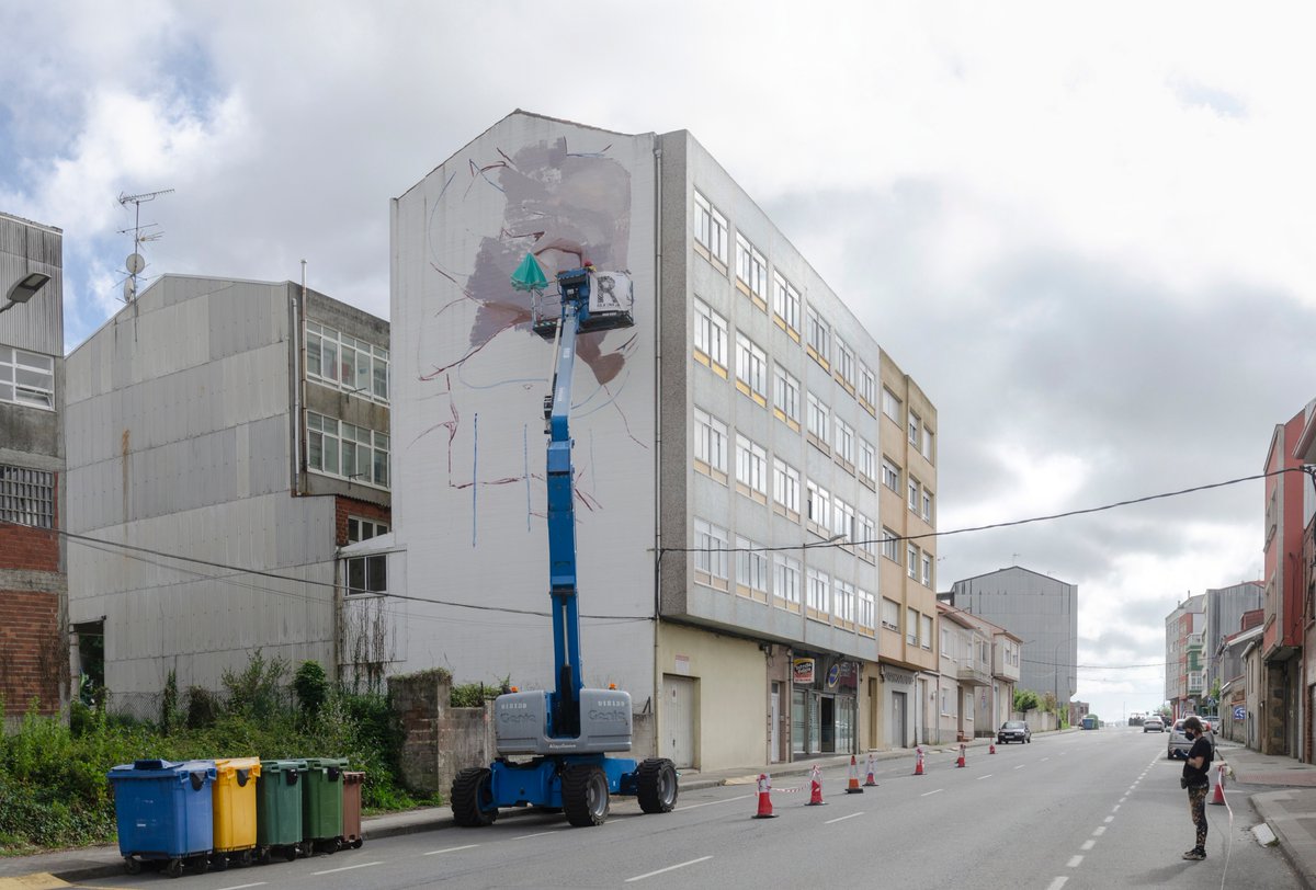 Rexenera_'s tweet photo. #Vanvúu WIP / #Rexenera 2021 /Av. da Milagrosa, Carballo (Galiza)
.
Pics by @ALCrego_ 
Curated by @MutanteCreativo 
.
#vanvuu #rexenerafest #rexenera #carballo #muralismo #publicart #muralism #muralart https://t.co/HUj7gYgE6R