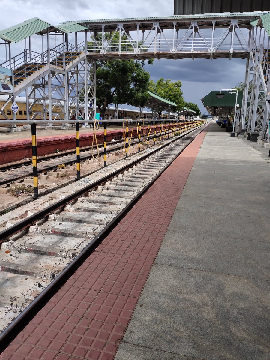 Harihar Railway station 🤗
#रेलकर्मी_फ्रंटलाइन_वर्कर_है