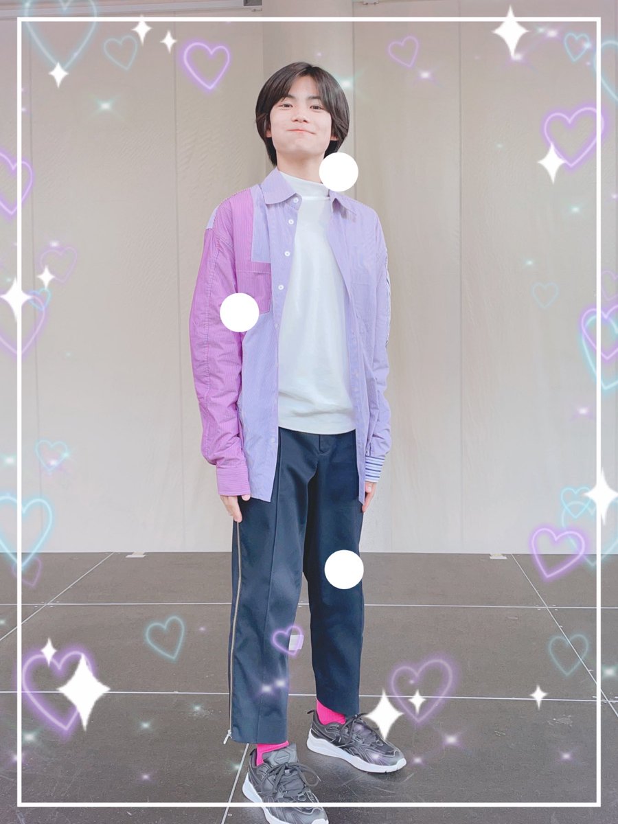 02Miru09K's tweet photo. 毎日10秒撮影会の写真を見て、仕事頑張れてる😅
皆様にカワイイ桧吏くん御提供します❗
「めっちゃ可愛いポーズお願いします」って頼んだから、まさかの気おつけしたんです。笑)それもドヤ顔。笑)かわいすぎか!笑
#AMESTA #スタメンKIDS #スタメンkids #リリイベ #城桧吏 https://t.co/K2djBnW2c7