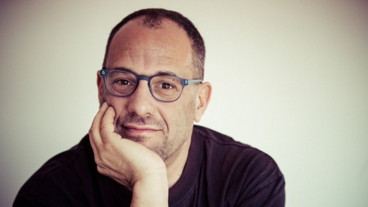 👉 #QuéNocheTeté | 🗣🎙📱 El Relato de Alejandro Schujman sobre la enfermedad de su hijo. <a href="/ttcoustarot/">Teté Coustarot</a> en una entrevista imperdible con <a href="/AleSchujman/">Alejandro Schujman</a>, psicólogo especializado en familia. • <a href="/Radio10/">Radio 10 - AM 710</a> #AM710 #ElSonidoDeLaRealidad 🔊 📻  🇦🇷 • 🎧 ▶️ radio10.com.ar