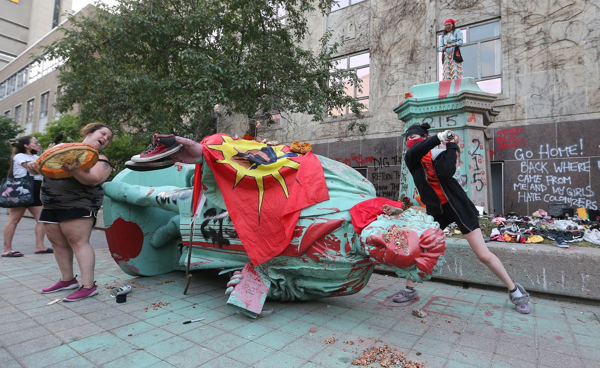 SteveRussell's tweet image. The statue of Egerton Ryerson on the Ryerson University campus is no longer standing. Protesters call for the investigation in the deaths of First Nations children in residential schools across Canada.  #XUniversity