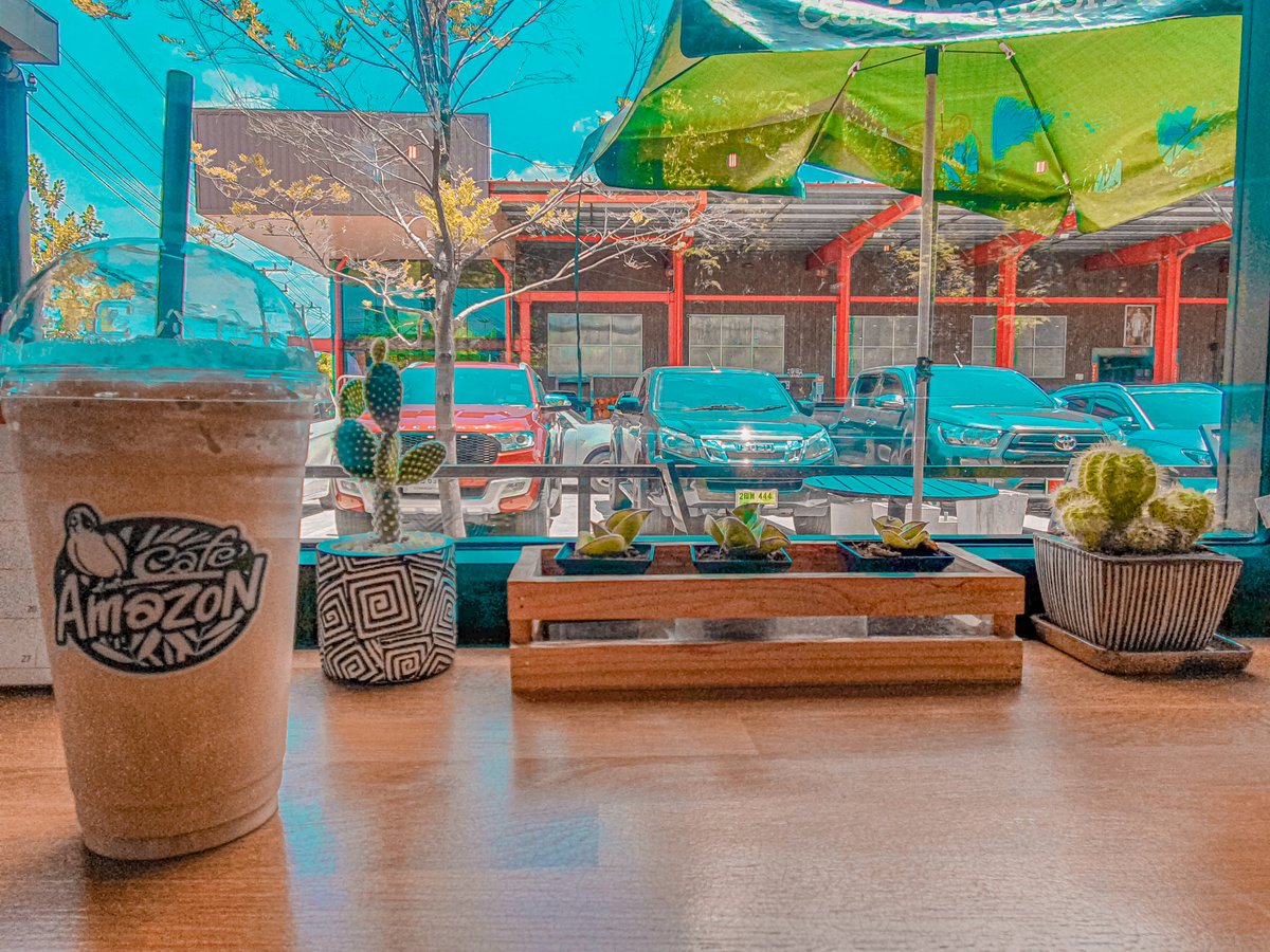 NUTOEY_TT's tweet photo. ไปคาเฟ่ต้องจิบกาแฟ 
เเต่ถ้าอยากได้คนดูเเล...ต้องจีบเรานะ🤟🏻😍🤗🤣☕🌿⛅

#แคปชั่น #แคปชั่นอ่อย #แคปชั่นเด็ด #แคปชั่นน่ารัก #แคปชั่นโสด #แคปชั���นเสี่ยว #แคปชั่น2020 #แคปชั่น2021 #แคปชั่นหน้าหนาว #ประโยคนึงสะดุ้งทั้งไทม์ไลน์ #ประโยคแซ่บแคปให้ด้วย #คําคมในวงเหล้า #คําคมความรัก https://t.co/VQIJDGJgCr