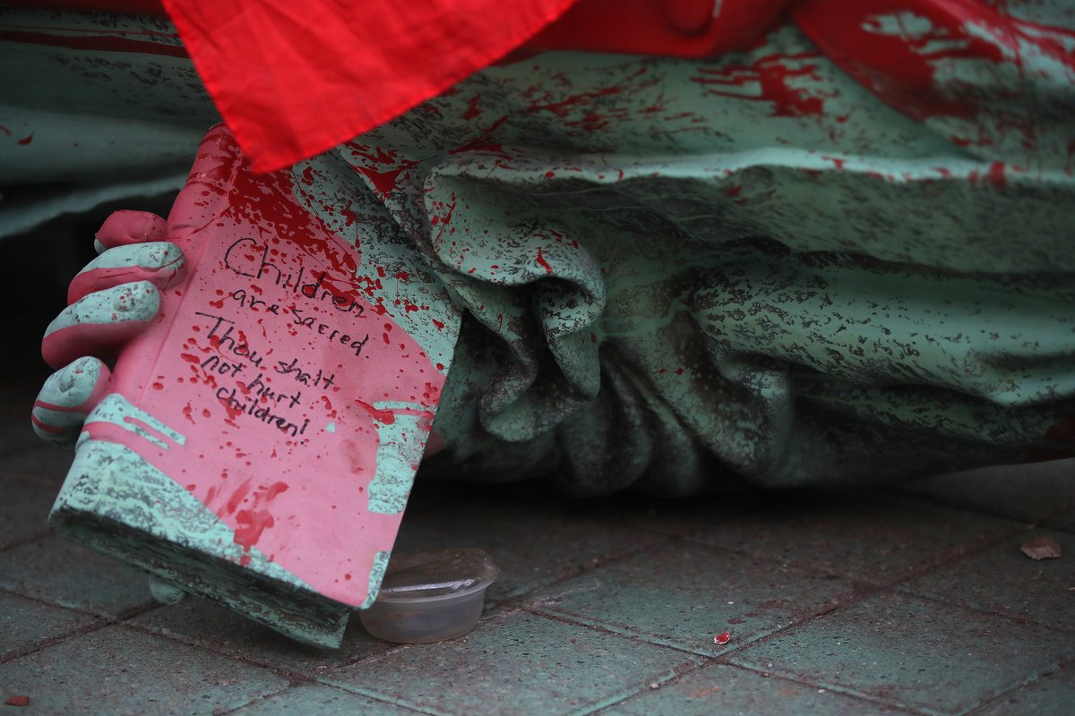 SteveRussell's tweet image. The statue of Egerton Ryerson on the Ryerson University campus is no longer standing. Protesters call for the investigation in the deaths of First Nations children in residential schools across Canada.  #XUniversity