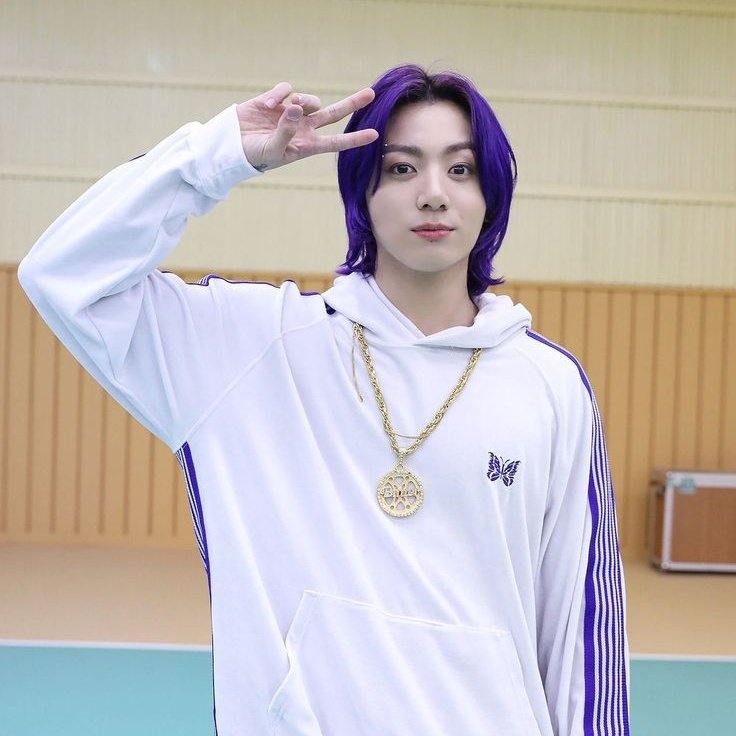 volkomn's tweet photo. eu e o meu best  #ARSDSelcaDay #ARSD @BTS_twt https://t.co/1g5cjV63GO