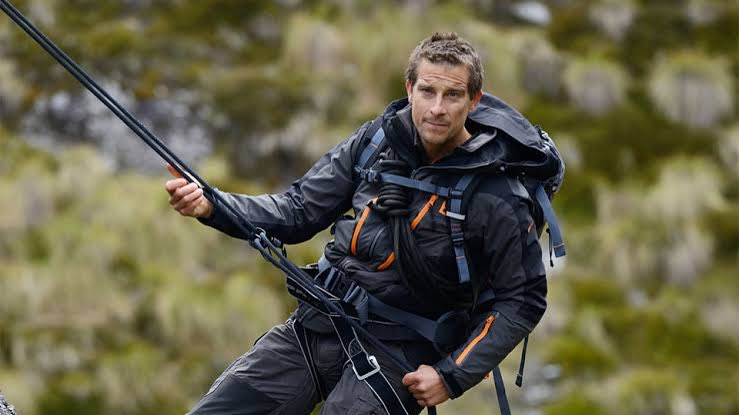 Happy birthday Bear Grylls !!!!!! 