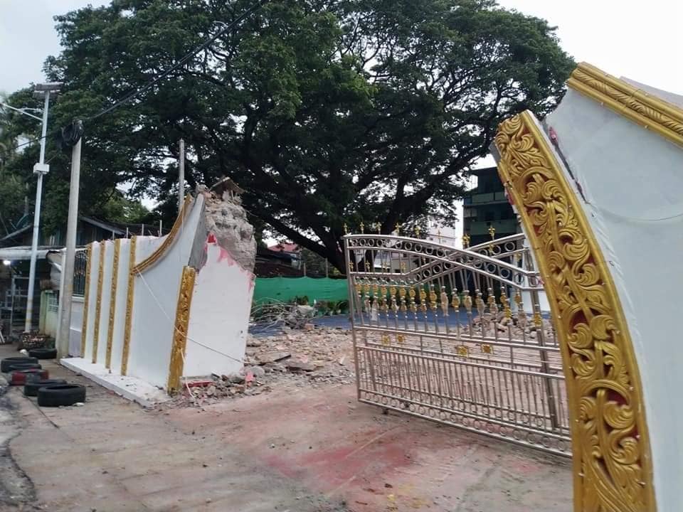 AyeAyeSann (@ayeayesann) on Twitter photo Martyrs' Monument in Myawaddy after demolishing by Junta Terrorists last night at 8pm Also Martyrs' Monuments in Hpa An , Kyainseikgyi , Kawkareik were demolished Those terrorists are going to destroy every part of the country!
#WhatsHappeningInMyanmar 
#June7Coup Martyrs' Monument in Myawaddy after demolishing by Junta Terrorists last night at 8pm Also Martyrs' Monuments in Hpa An , Kyainseikgyi , Kawkareik were demolished Those terrorists are going to destroy every part of the country!
#WhatsHappeningInMyanmar 
#June7Coup