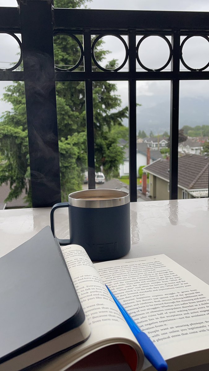 pduddyy's tweet photo. The classic misty, light showering city of Vancouver...

The benefits of living in an apartment during this weather? 

You sometimes get to dodge that good ol’ smell of wet cement 💧🗿 https://t.co/dSoTaw9ora