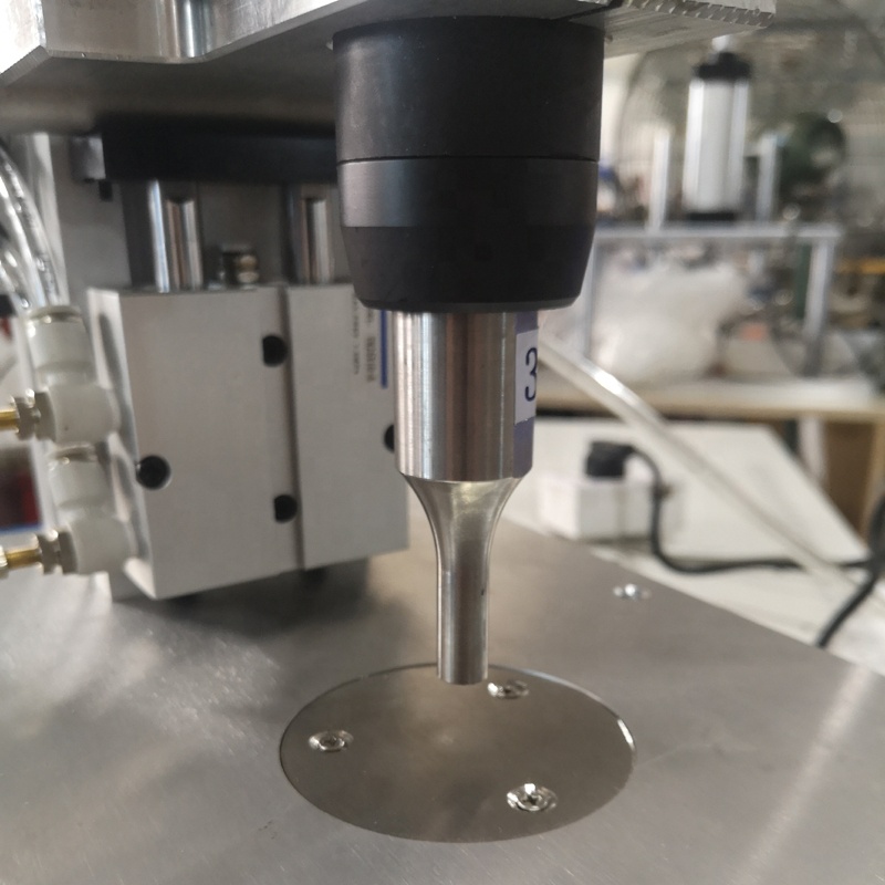 Cowin_machine's tweet image. No superior products can be made of poor materials. So we only use top-quality materials for automatic mask making machine. #automaticmaskmakingmachine #foldingmaskmakingmachine #maskmakingmachine