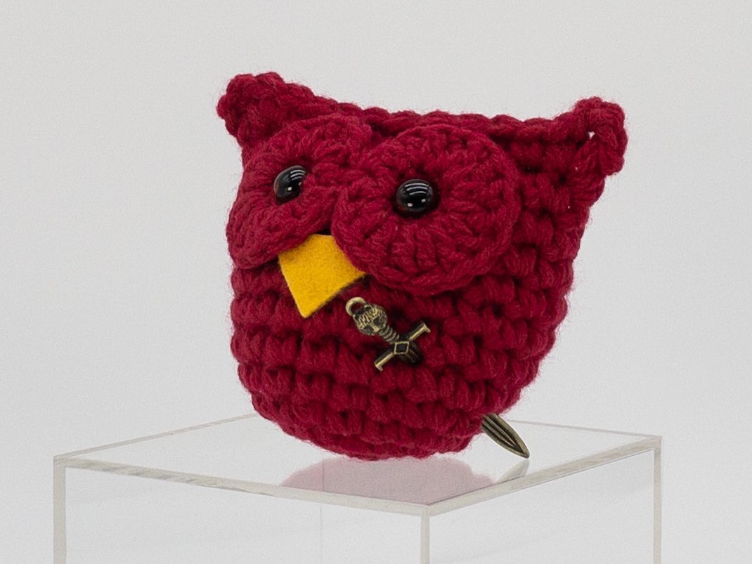 KirstenOwls's tweet photo. This Owl is The Lookout! With oversized eyes, this dark red Owl sees the furthest of any owl, which give the ability to warn humans when danger is too close! #kirstenowlcompany #owlbuddy #iamanowl #owl #owlgift #owlgifts #nightwatch #nightwatchers #nightwatchnation #nightwatcher https://t.co/nLfiAKyNNY