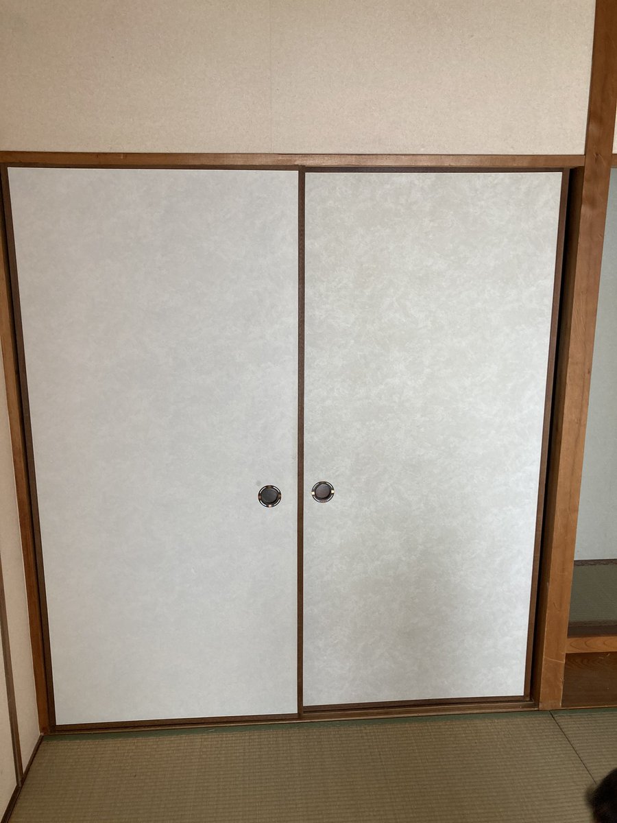 マンションの内覧で押入れ開けたら間取りにない階段が出現 想像を超えるdiyがあった エアコンや照明までついてた Togetter マンションの内覧で押入れ開けたら間取りにない階段が出現 想像を超えるdiyがあった エアコンや照明までついてた Togetter