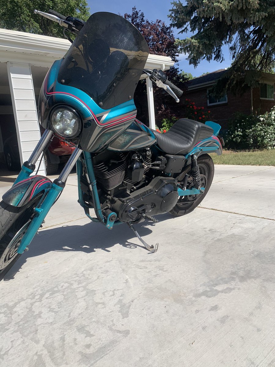 Jake_Ruff9's tweet photo. The paint on the FXDX is straight up 90’s. I didn’t care for it much at first but it’s grown on me https://t.co/8qBrV1NXU3