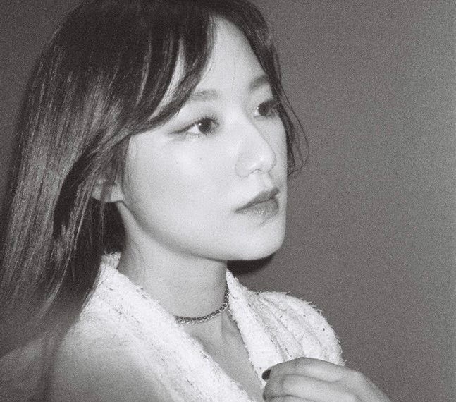 nichigrl's tweet photo. CASTLE MADNESS || au sooshu
⠀ ⠀⠀ㅤㅤ ⠀ ⠀⠀ ⠀
Quando um imitador começa a matar pessoas como descritos nos livros da charmosa e bem sucedida escritora de mistérios de assassinatos Yeh Shuhua, ela junta forças com a sagaz detetive Seo Soojin para desvendar este caso. https://t.co/RjGj8r1frH