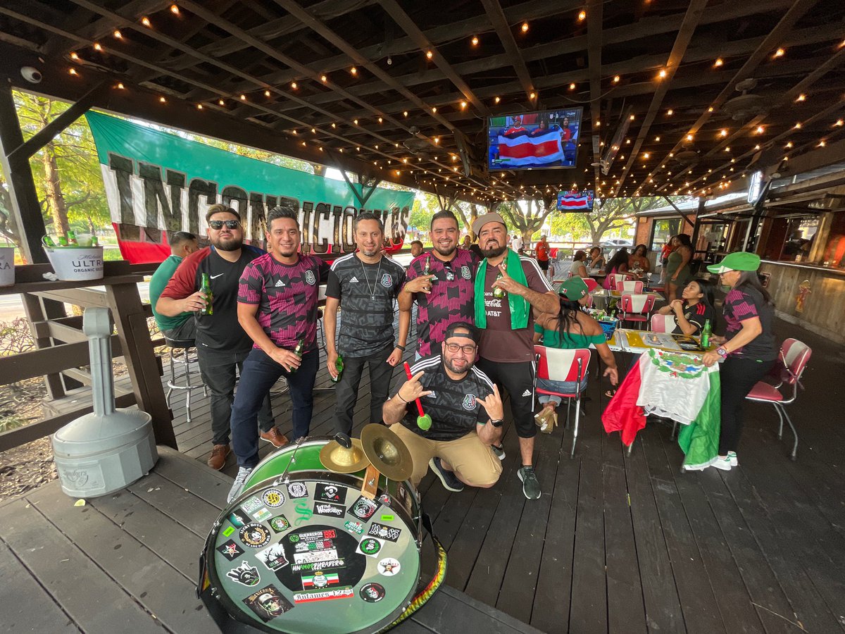 diabloloco77057's tweet photo. @PVAHOU @VillasArmy in the building!! ⚽️ #Mexico watch party!! @miseleccionmxEN https://t.co/peIVroS6LF