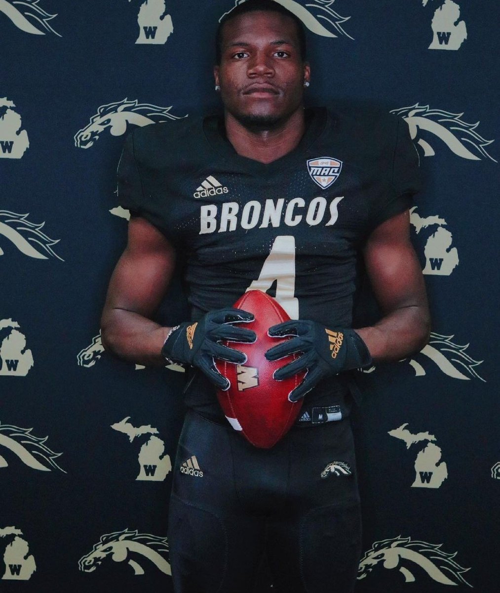 oprffootball's tweet photo. Naahlyee Bryant becomes the 20th Huskie under John Hoerster to go on to play Division 1 football. Congratulations. https://t.co/i59y9YDy4X