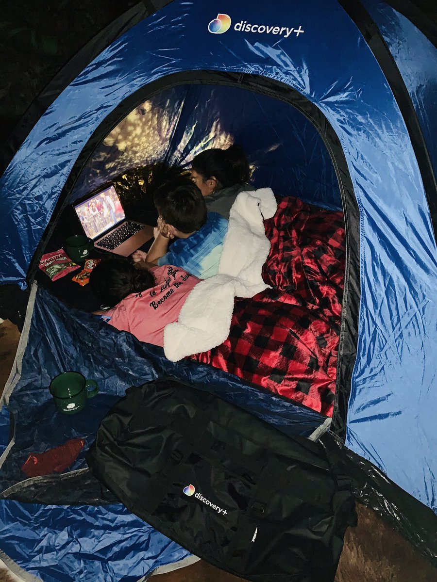 kristentyk's tweet image. Living room camping!  #discoverplus @Discovery @discoveryplus  #pigroyalty #2moms #pride @AmandaTyk